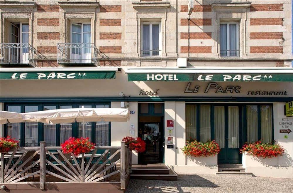 Hotel Restaurant Le Parc Мулен Экстерьер фото